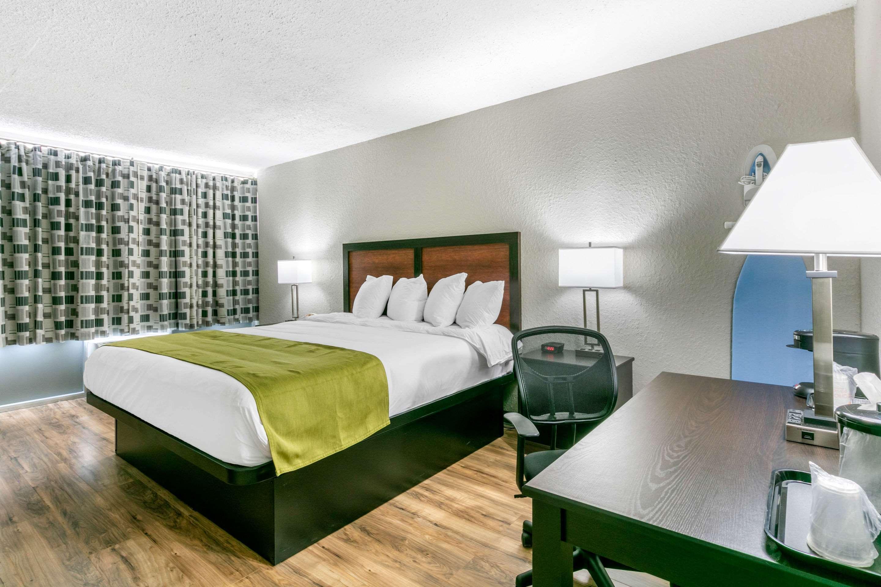 Rodeway Inn Kingston Springs Екстериор снимка