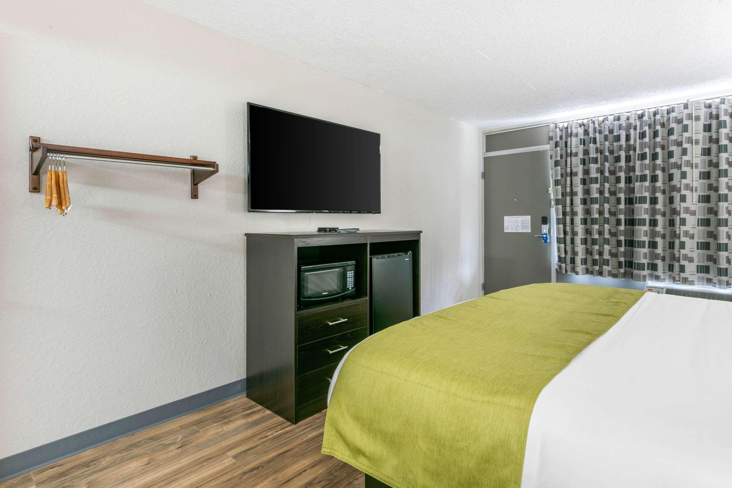 Rodeway Inn Kingston Springs Екстериор снимка