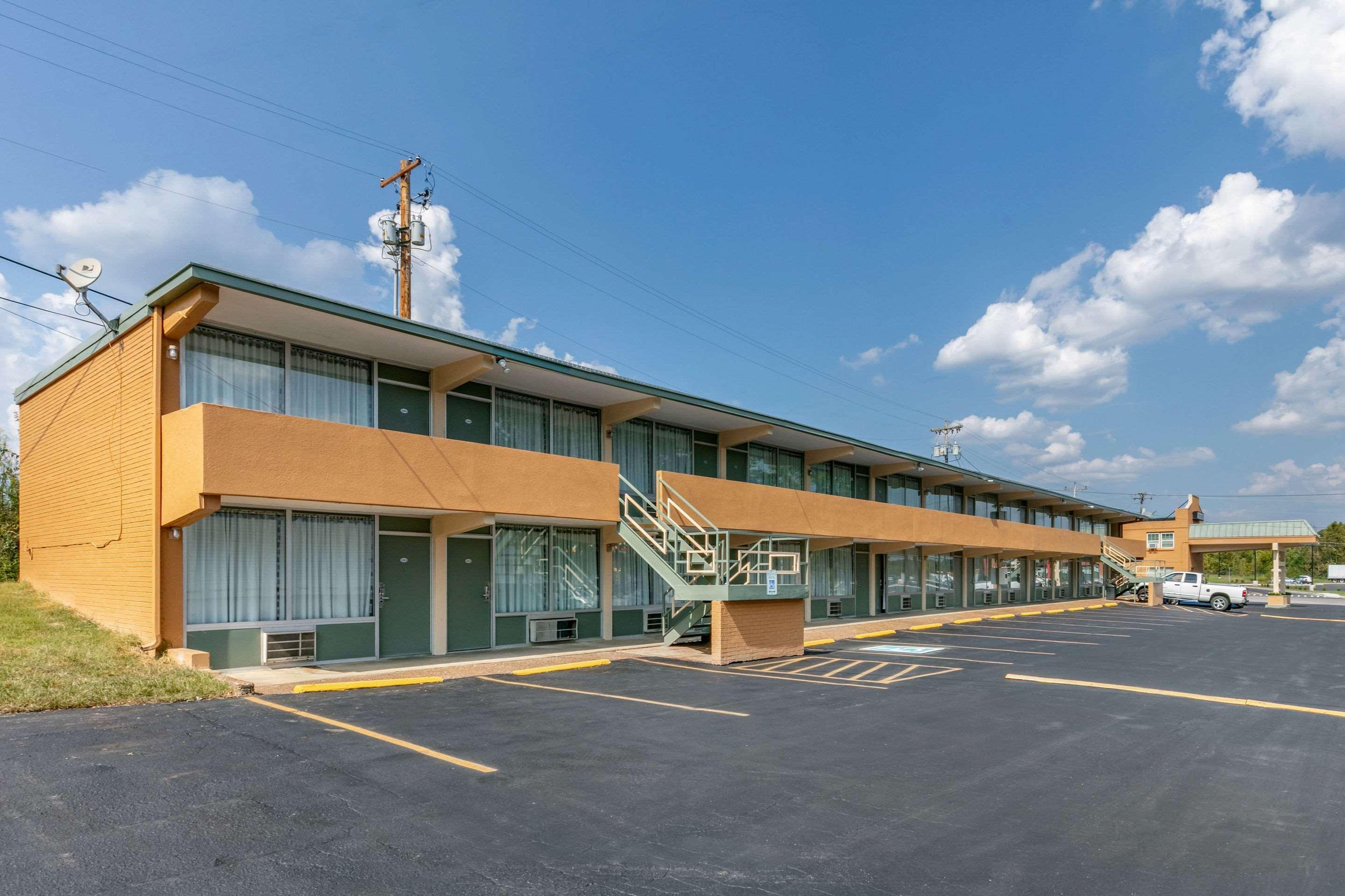 Rodeway Inn Kingston Springs Екстериор снимка