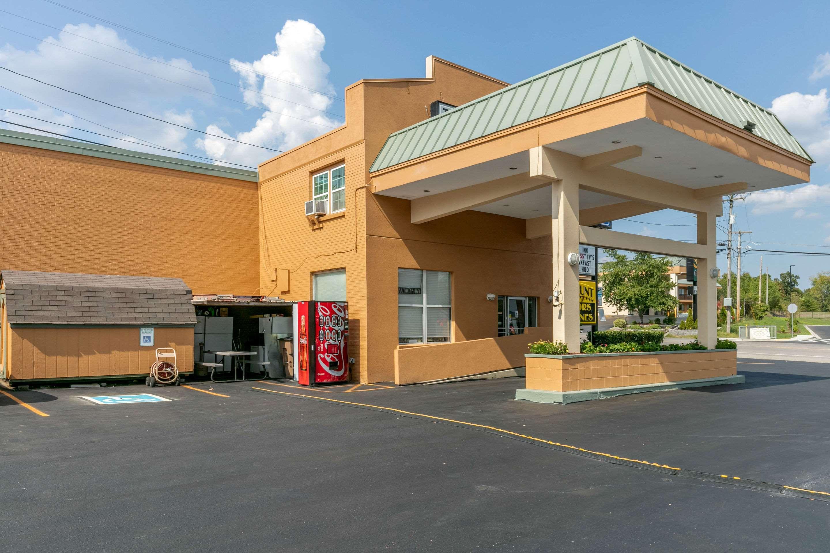 Rodeway Inn Kingston Springs Екстериор снимка