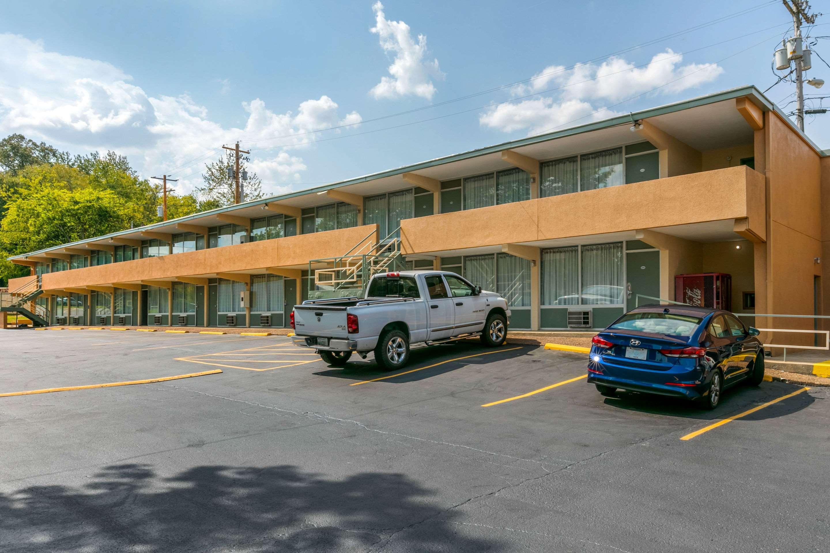 Rodeway Inn Kingston Springs Екстериор снимка